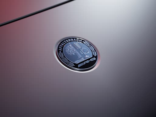 Bonnet with AMG badge
