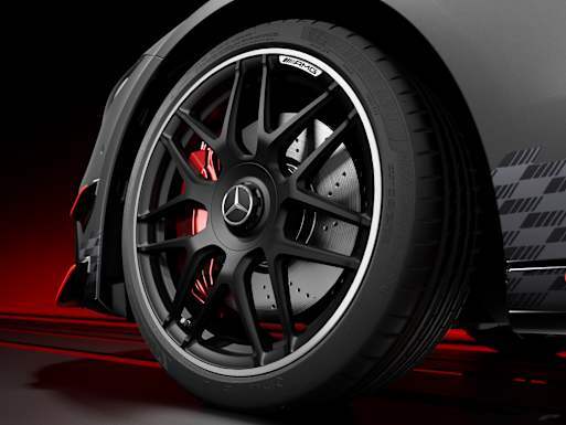 AMG forged wheels and AMG high-performance brake system [CLA 45 S 4MATIC+ Shooting Brake]