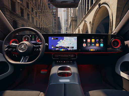 New cockpit with MBUX Superscreen