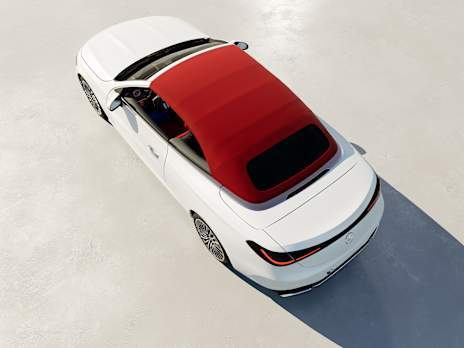 Fully automatic and insulated fabric acoustic soft top.