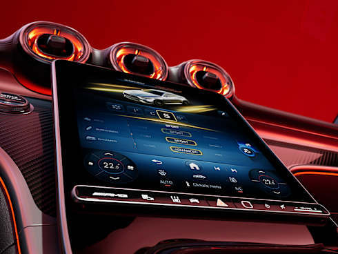 MBUX multimedia system with AMG-specific display designs