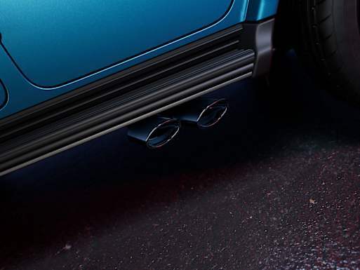 AMG-specific exhaust system in black