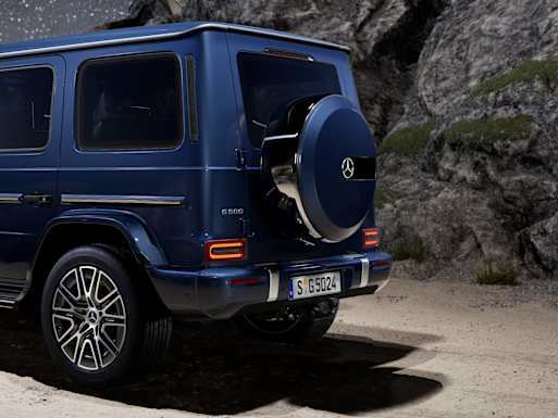 Spare wheel on rear-end door