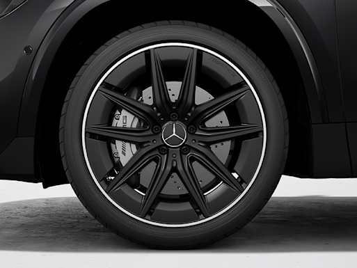 50.8 cm (20-inch) AMG 5-twin-spoke light-alloy wheels