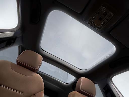 Panoramic sliding sunroof