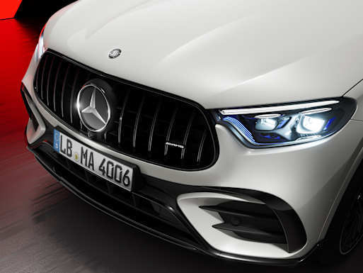AMG-specific front section (GLC 43 4MATIC+ Coupé)
