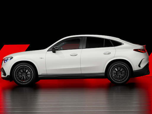 AMG-specific side sill panels (GLC 43 4MATIC+ Coupé)