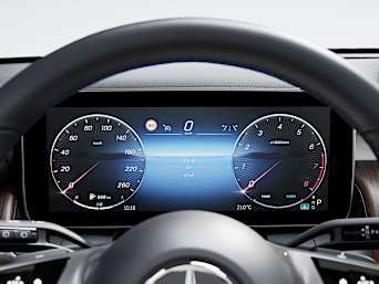 31.2 cm (12.3-inch) driver display