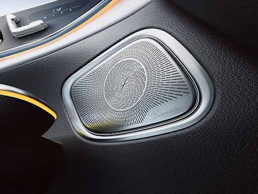 Exclusive Burmester® 3D surround sound system