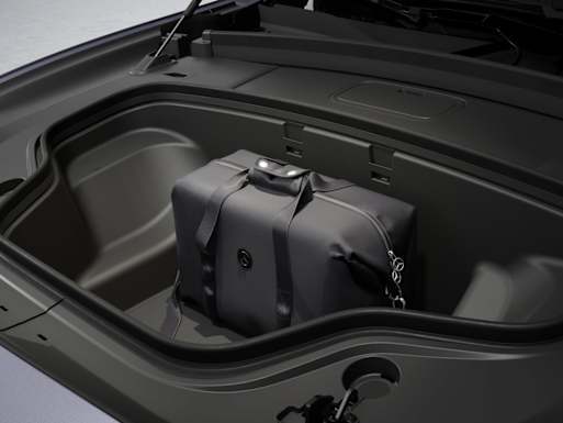 Partly electric front boot
