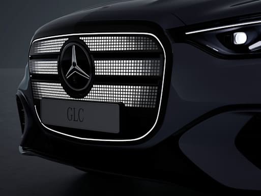 Mercedes-Benz Iconic Grille with Illuminated Panel