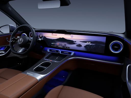 Active ambient lighting