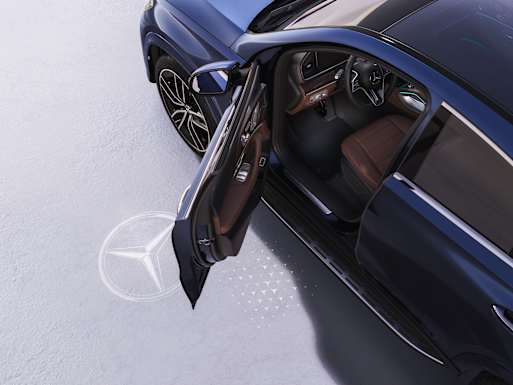 Surround lighting with Mercedes-Benz pattern