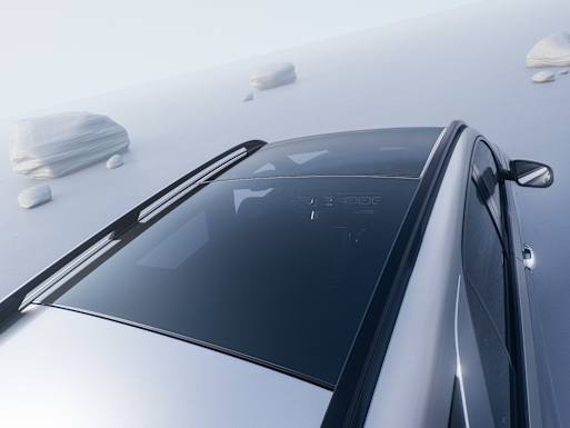 Panoramic sliding sunroof