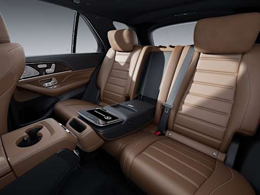 Electrically adjustable rear seats