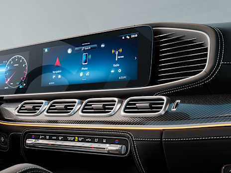 Widescreen Cockpit with MBUX multimedia system