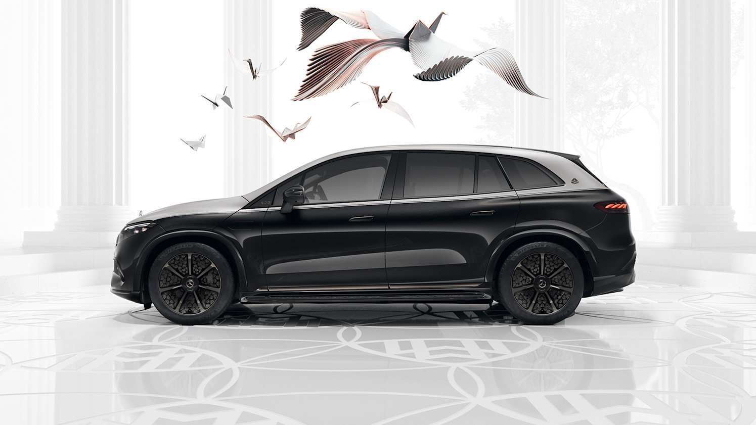 The Mercedes-Maybach EQS SUV Night Series.