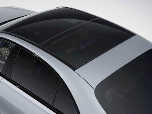 Panoramic sliding sunroof