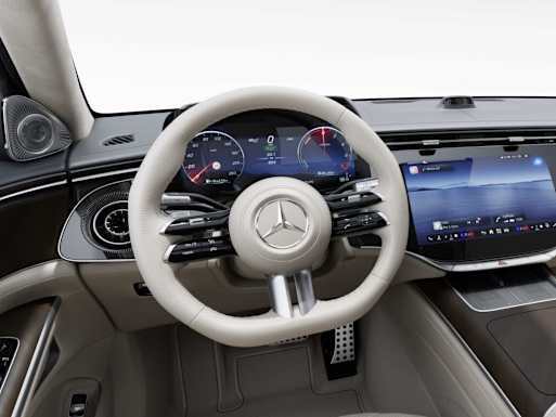 Elegant multifunction steering wheel in nappa leather