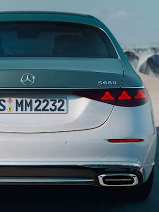 Exterior of the new Mercedes-Maybach S-Class 6